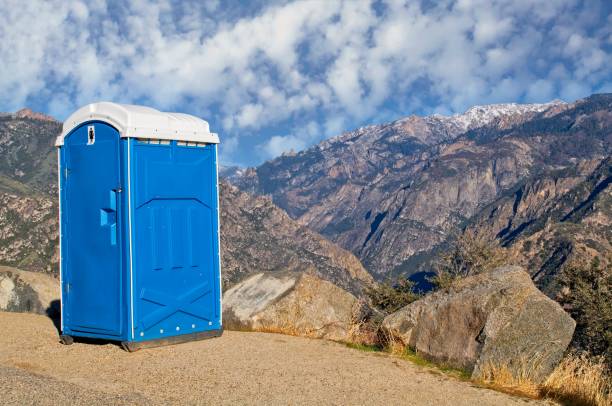 Best VIP or Luxury Restroom Trailers  in Scottsburg, IN